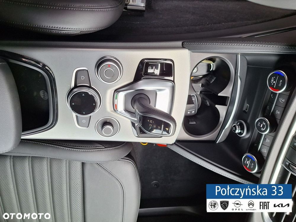 Alfa Romeo Stelvio - 20
