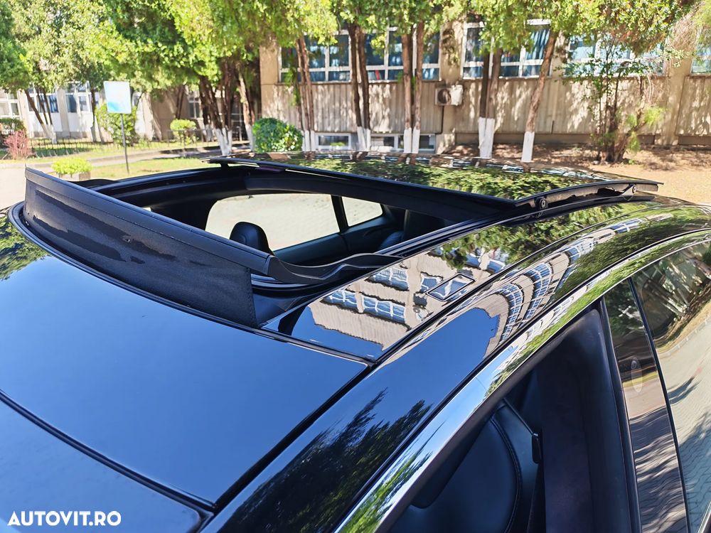 Tesla Model S - 5