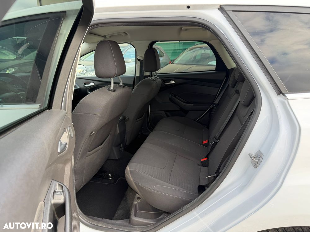 Ford Focus 1.5 EcoBoost Start-Stopp-System TITANIUM - 11