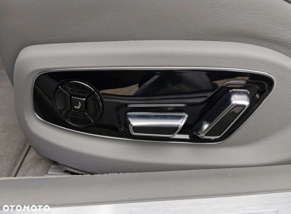 Audi A8 55 TFSI mHEV Quattro Tiptr - 22