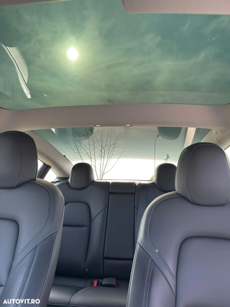 Tesla Model 3 Long Range - 13