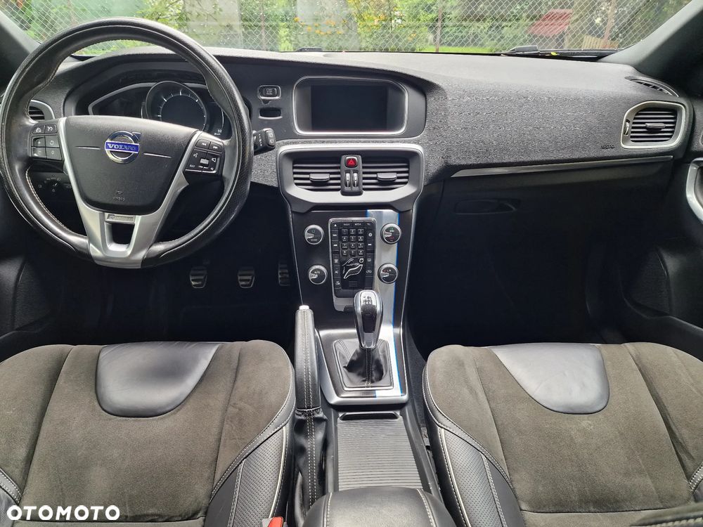 Volvo V40 D2 Drive-E R-Design Kinetic - 27