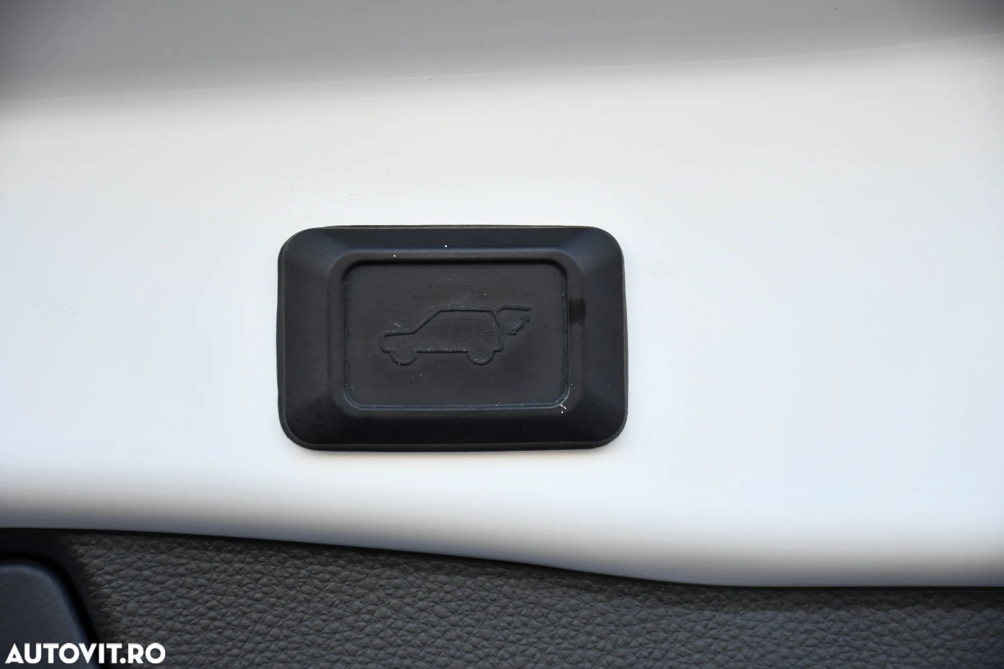 Toyota RAV4 2.5 Hybrid VVT-iE 4x2 Dynamic - 25
