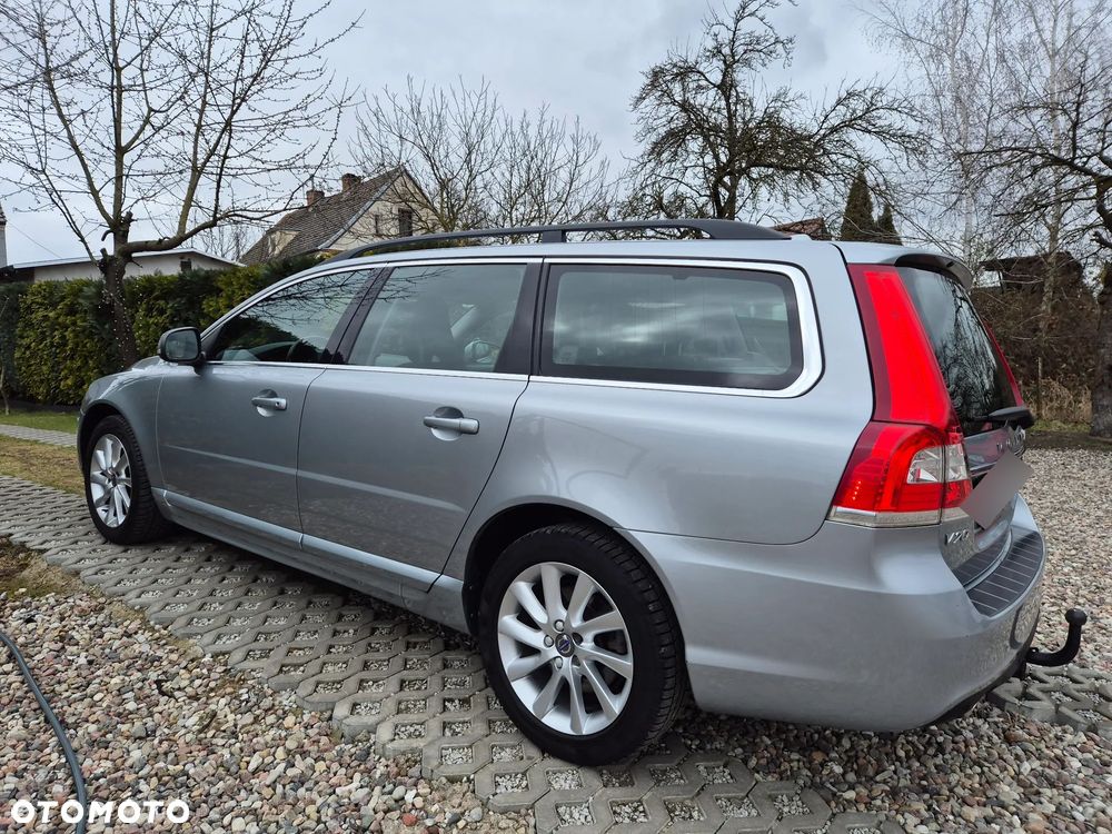Volvo V70 D4 Momentum - 5