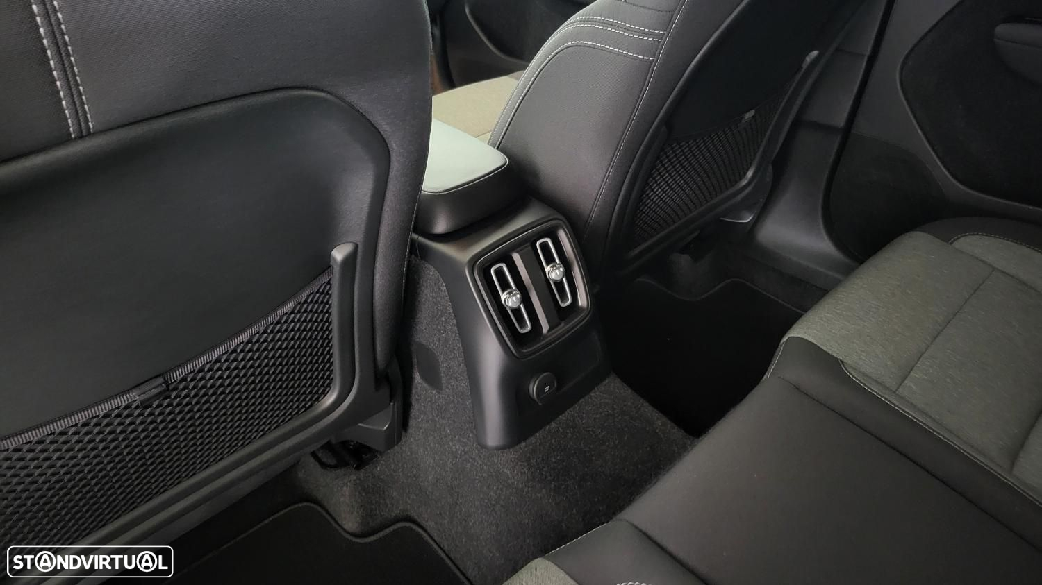 Volvo XC 40 1.5 T5 PHEV R-Design Expression - 8