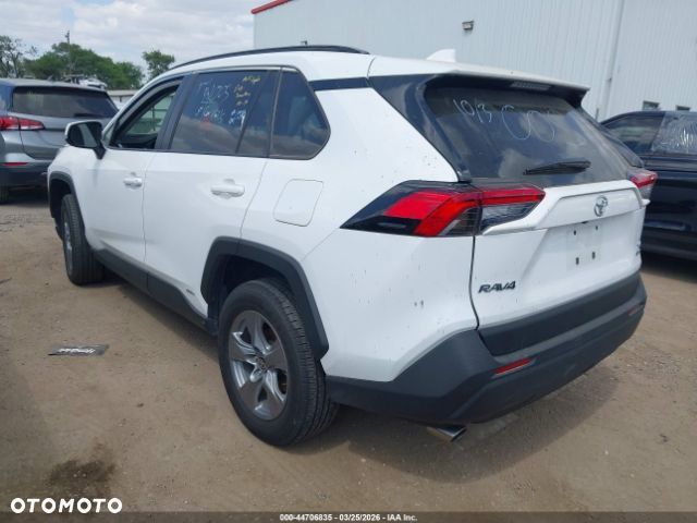 Toyota RAV4 - 3