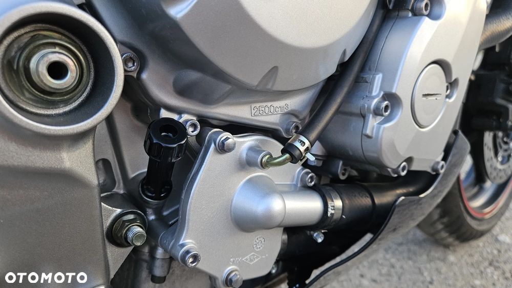 Yamaha FZ6 - 28