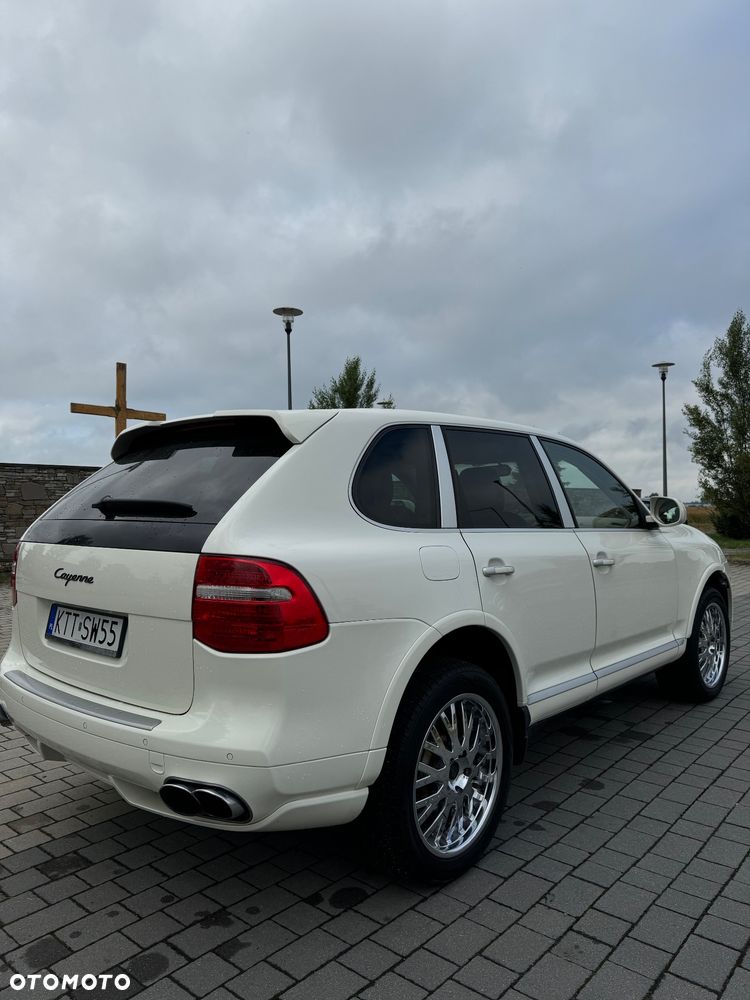 Porsche Cayenne - 9