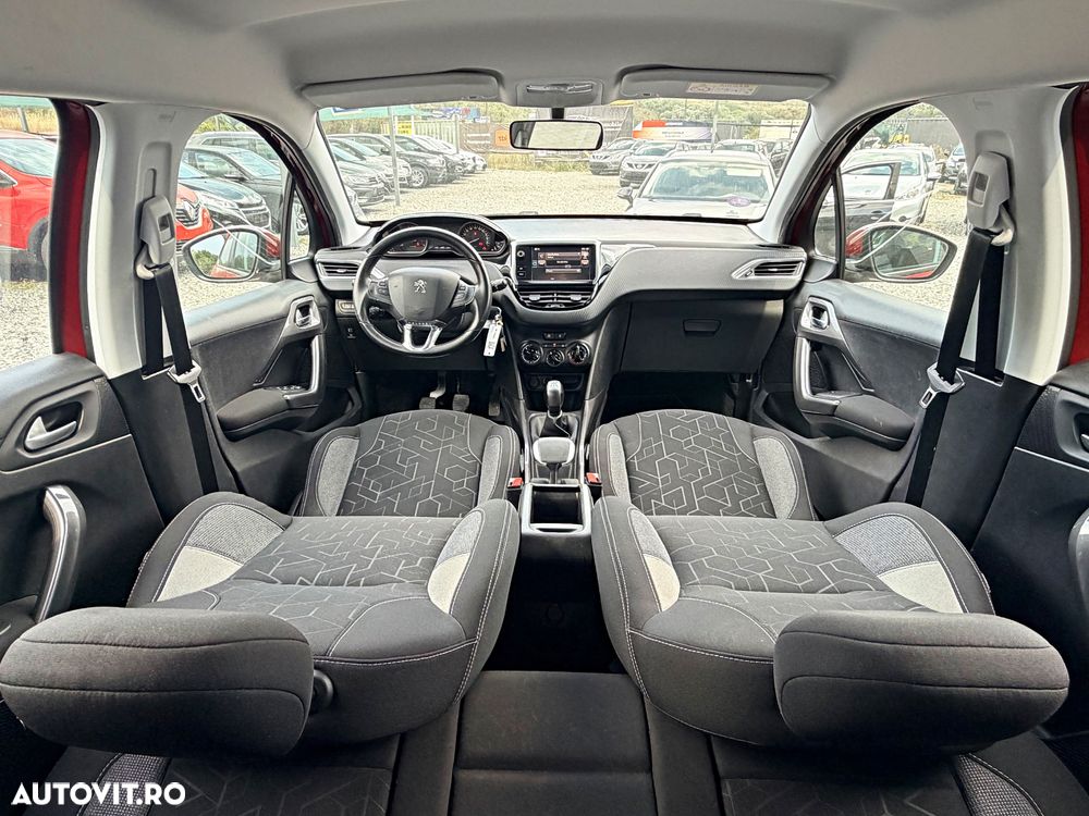 Peugeot 2008 PureTech 110 Style - 8