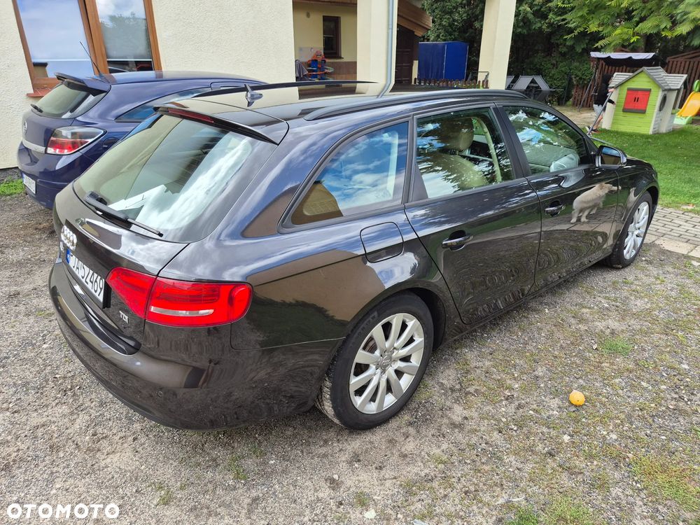Audi A4 Avant - 9
