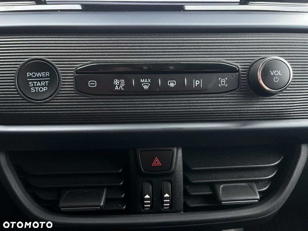 Ford Tourneo Courier 1.0 EcoBoost Active - 25