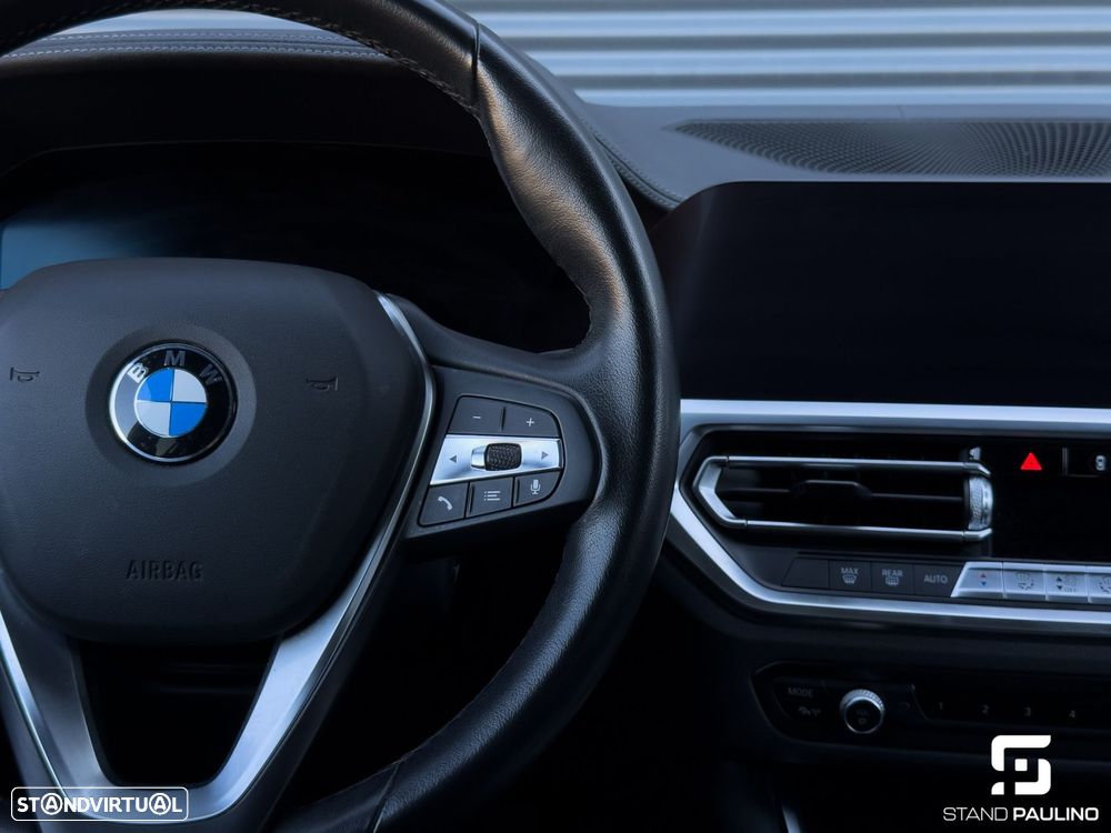 BMW 330 e Line Luxury Auto - 43