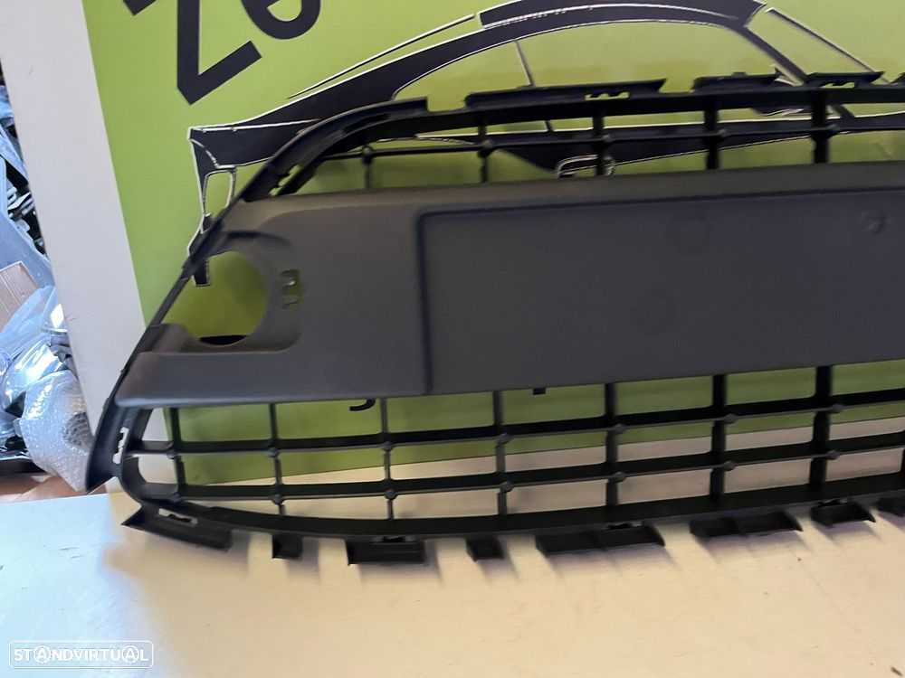 Ford Fiesta VI - GRELHA PARA CHOQUES FRENTE - G164 - 2