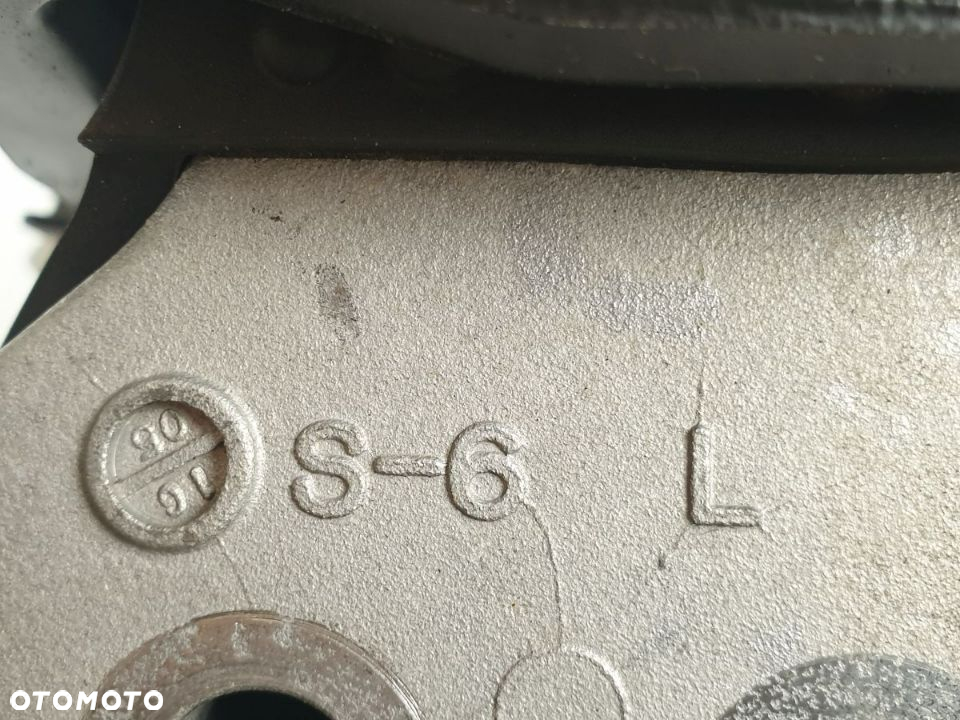LEXUS 300h 2.5H Łapa Poduszka Silnika Skrzyni - 13