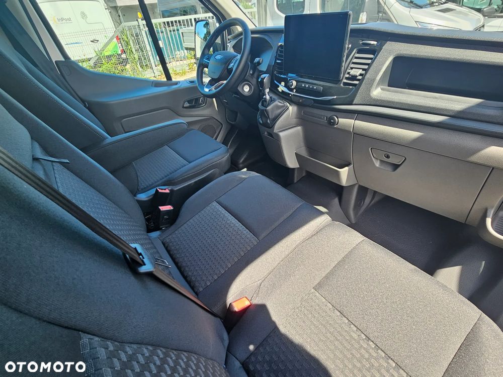 Ford Transit - 12