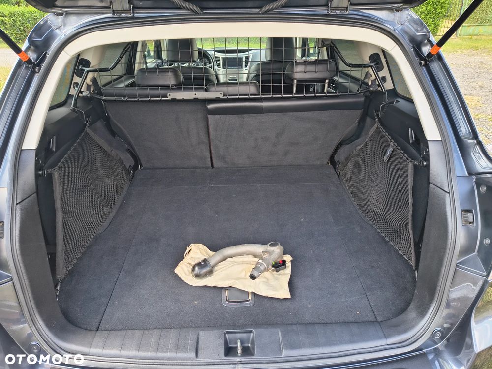 Subaru Legacy - 15