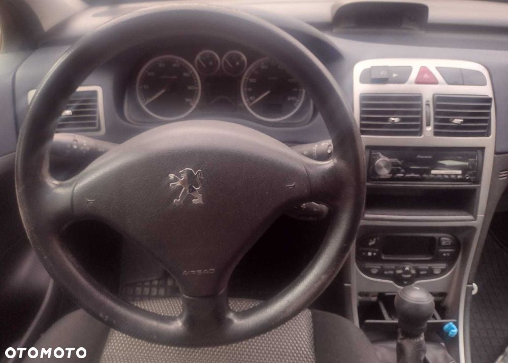 Peugeot 307 - 10