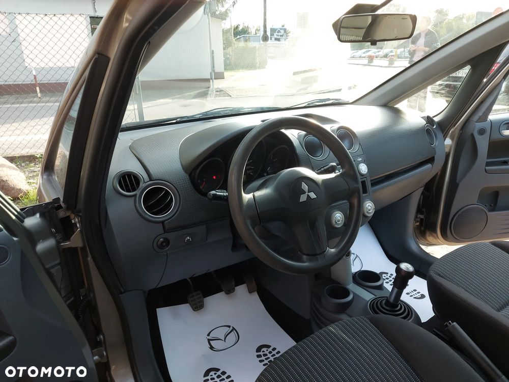Mitsubishi Colt 1.3 Motion Plus - 17