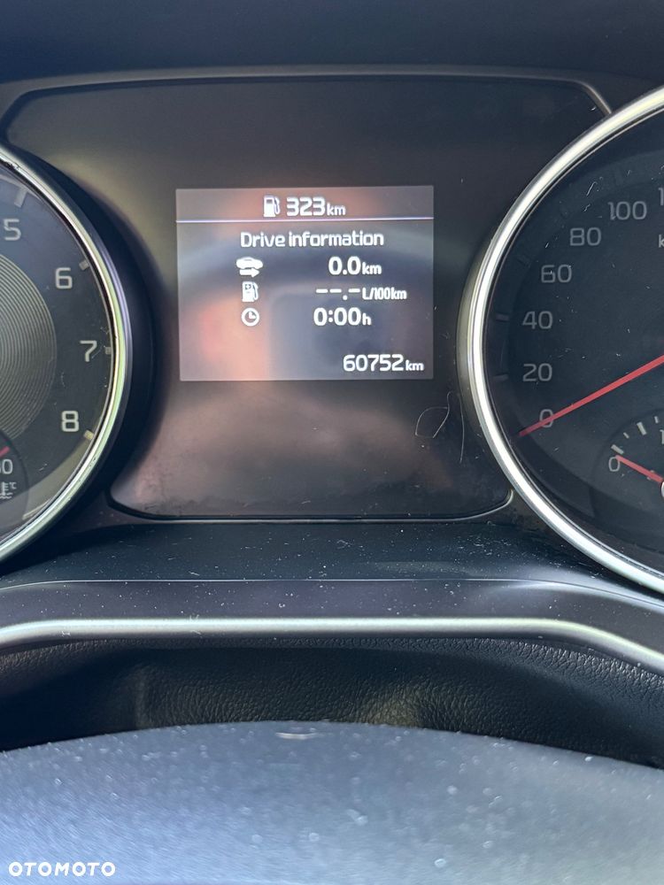 Kia Ceed - 31