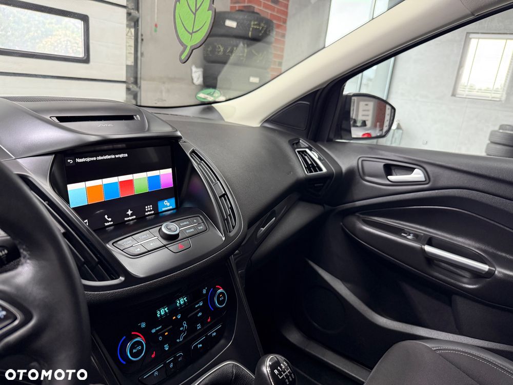 Ford Kuga 2.0 TDCi 4x4 Titanium - 31