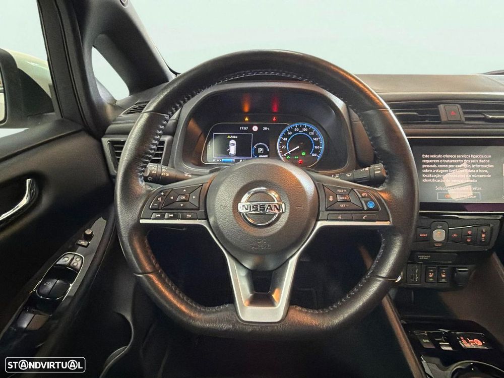 Nissan Leaf N-Connecta - 9