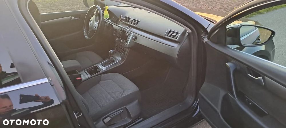 Volkswagen Passat 2.0 TDI DPF Comfortline DSG - 12