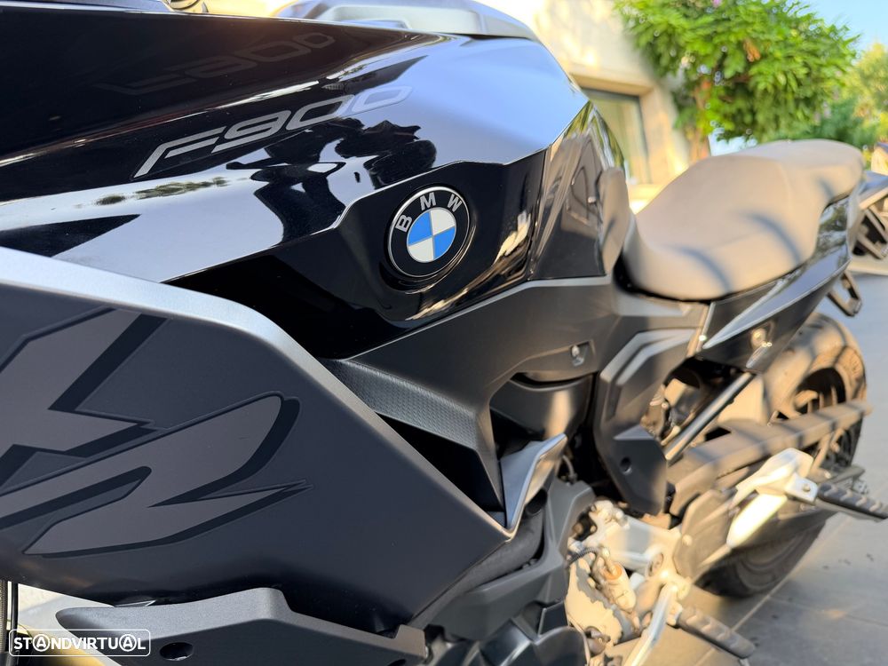 BMW F 900 XR Triple Black - 16