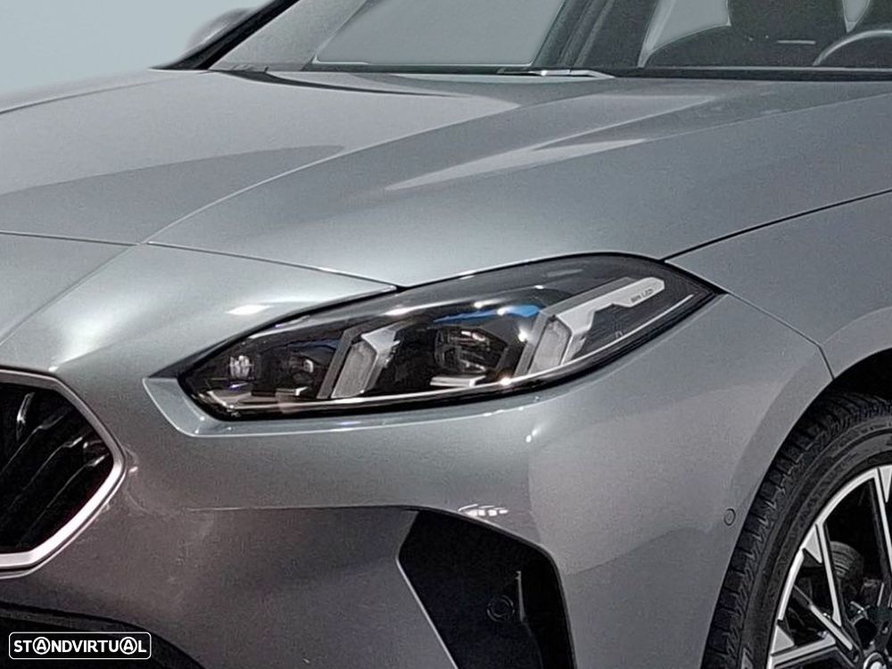 BMW 118 d Pack Desportivo M - 3