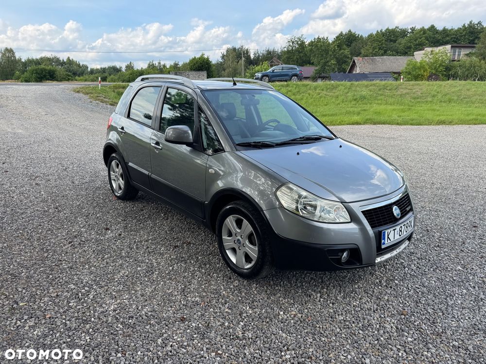 Fiat Sedici 1.9 Multijet DPF 4x4 Dynamic - 16