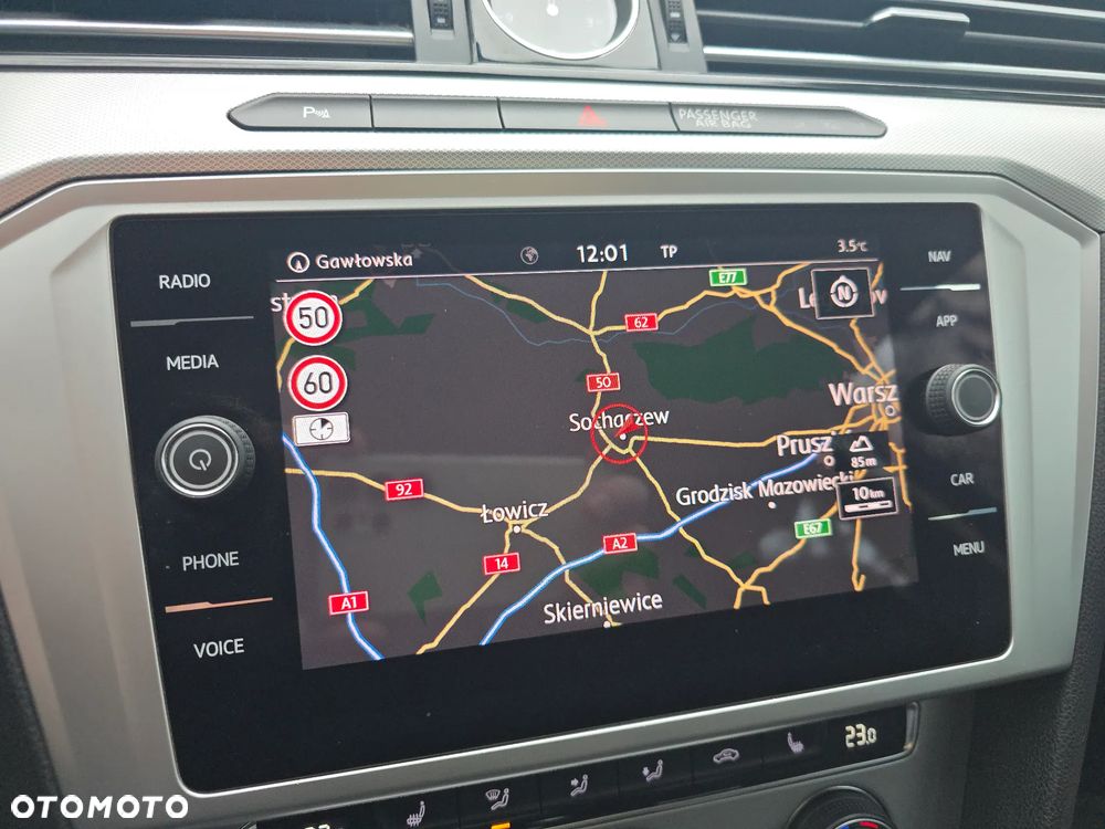 Volkswagen Passat - 36