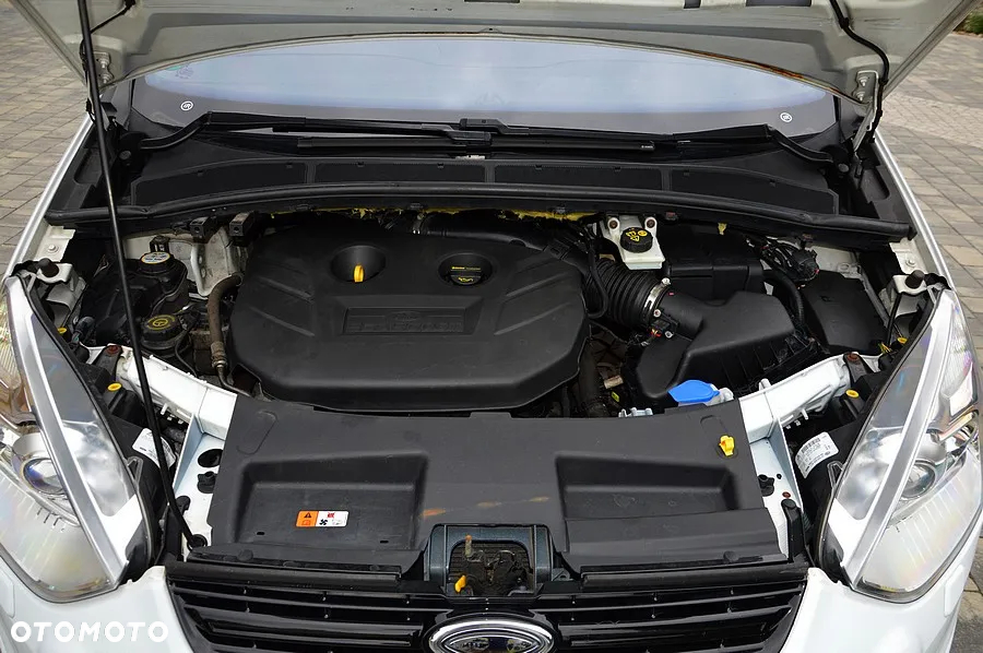 Ford S-Max - 38