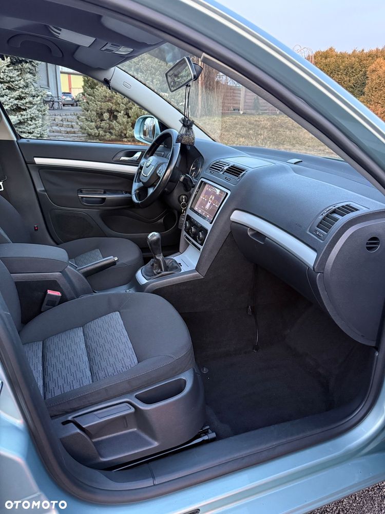 Skoda Octavia 1.8 TSI Ambiente - 5