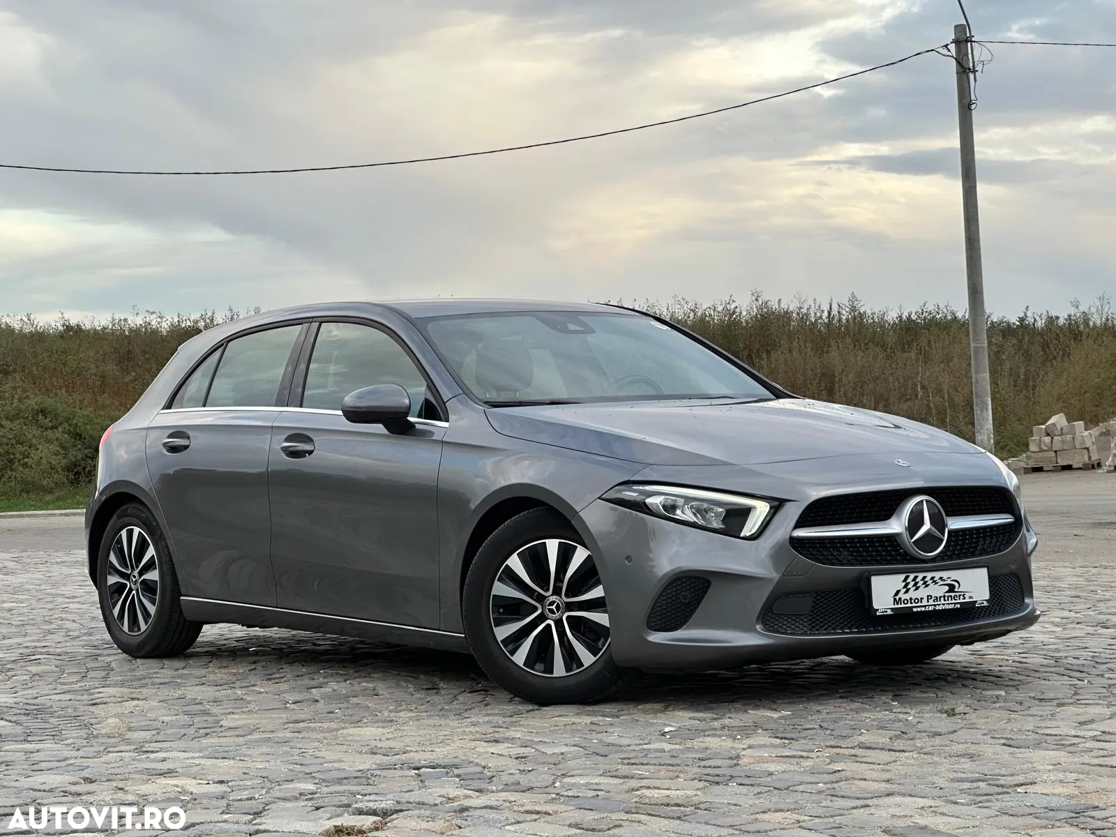 Mercedes-Benz A 180 7G-DCT - 2