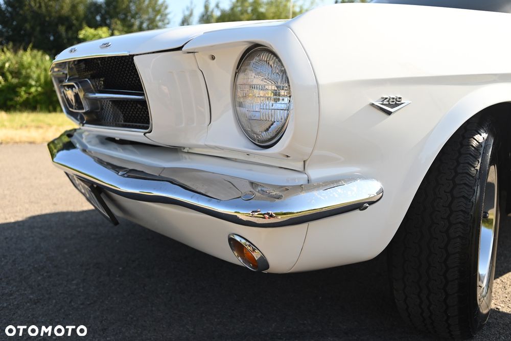 Ford Mustang - 5