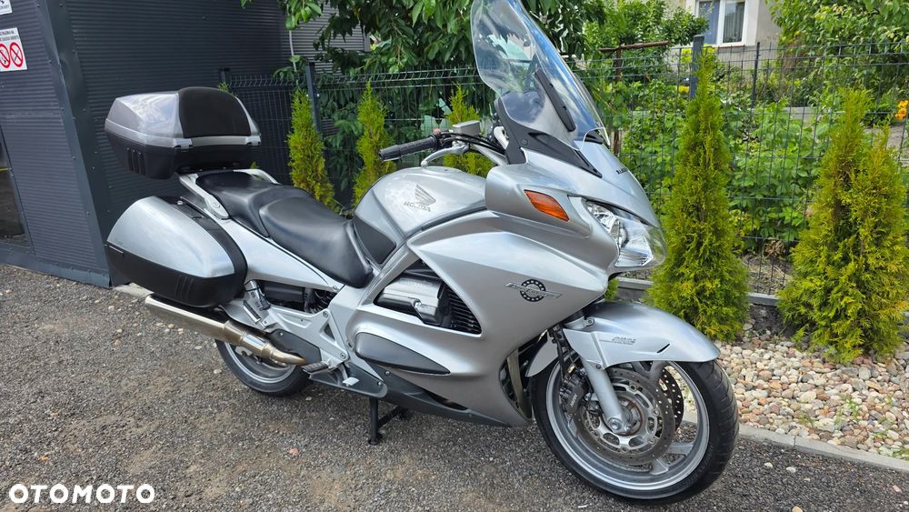 Honda ST - 1