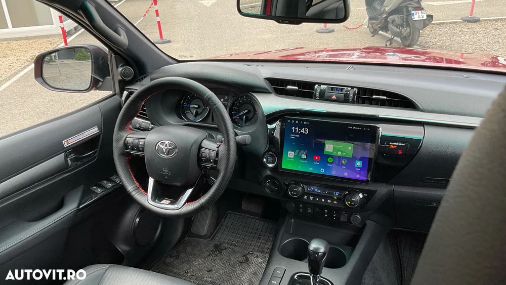 Toyota Hilux 2.8D 204CP 4x4 Double Cab AT Invincible - 24