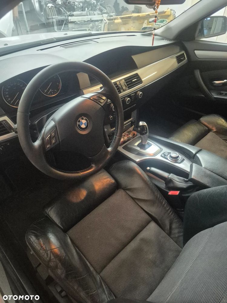 BMW Seria 5 520d - 3