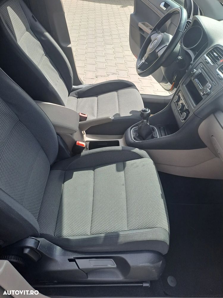 Volkswagen Passat 1.6 TDI DPF BlueMotion Technology Highline - 8