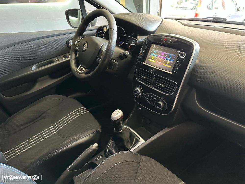 Renault Clio Sport Tourer 1.5 dCi GT Line EDC - 25