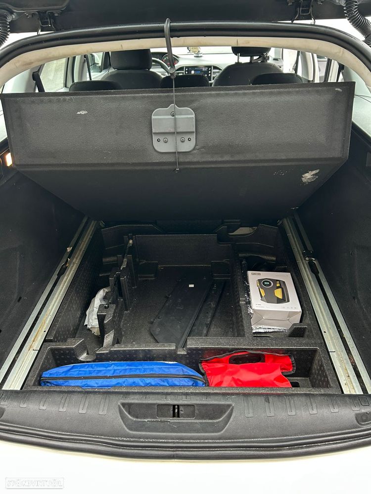 Peugeot 308 SW 1.5 BlueHDi GT EAT8 - 5