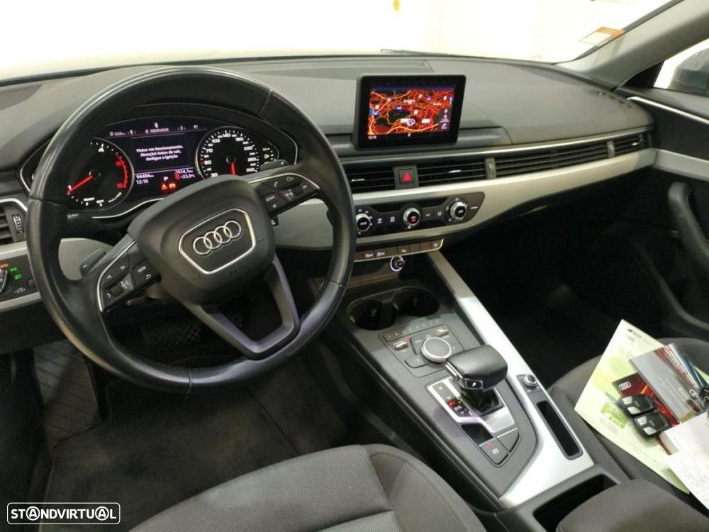 Audi A4 Avant 2.0 TDI S tronic - 4