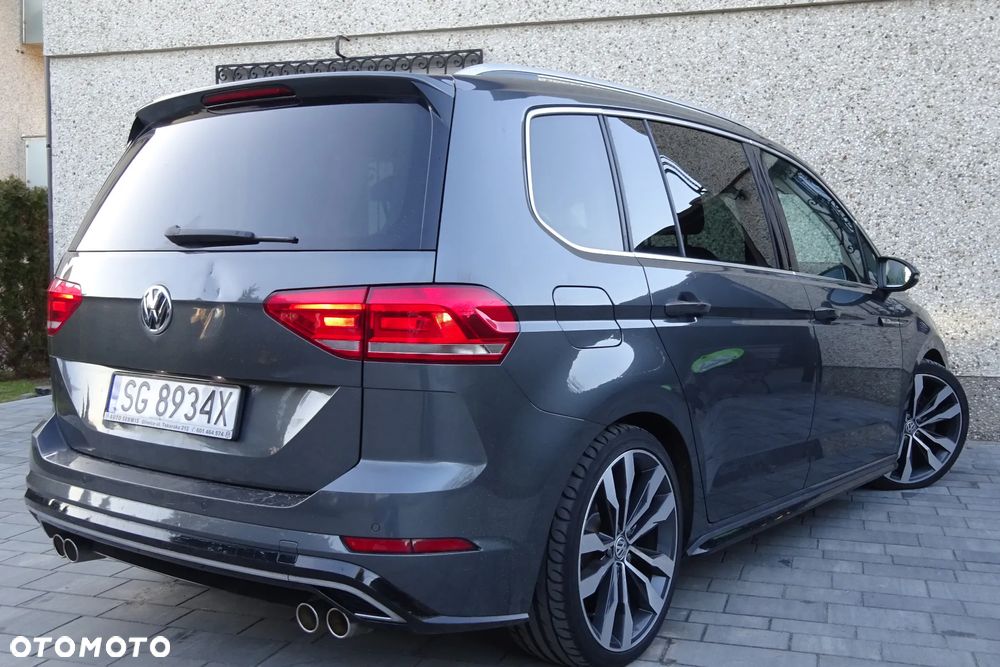 Volkswagen Touran - 4