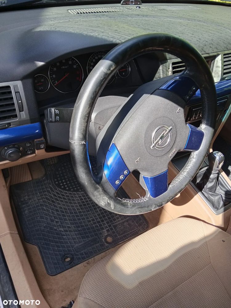 Opel Signum 2.0 T - 10
