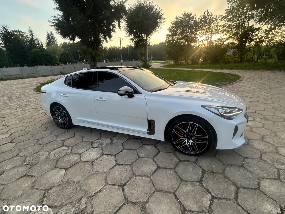 Kia Stinger 3.3 T-GDI V6 GT AWD - 14