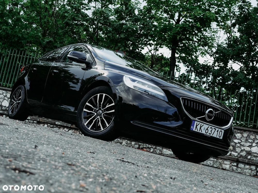 Volvo V40 D2 Drive-E Momentum - 4