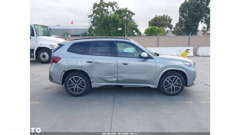BMW X1 - 6