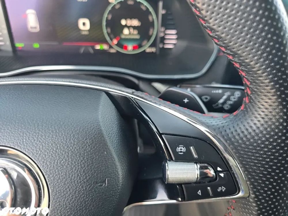 Skoda Octavia 1.4 TSI Plug-In Hybrid RS DSG - 25
