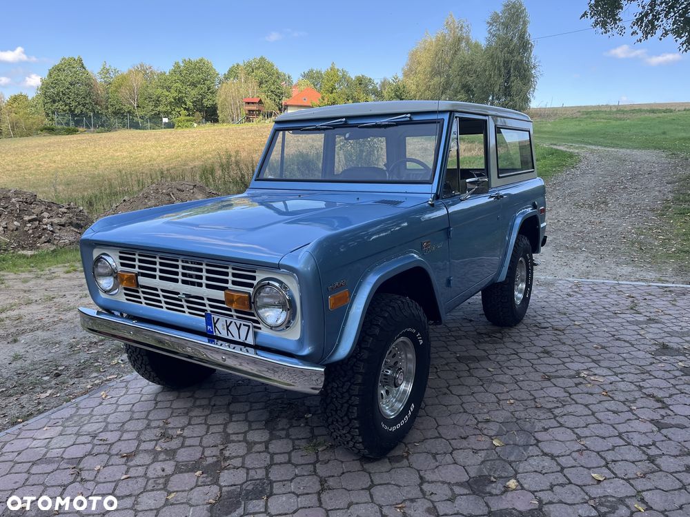 Ford Bronco - 2