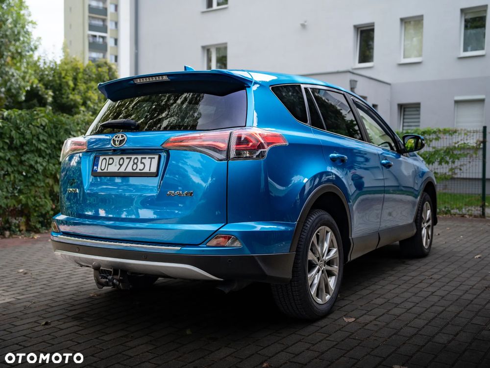 Toyota RAV4 - 4