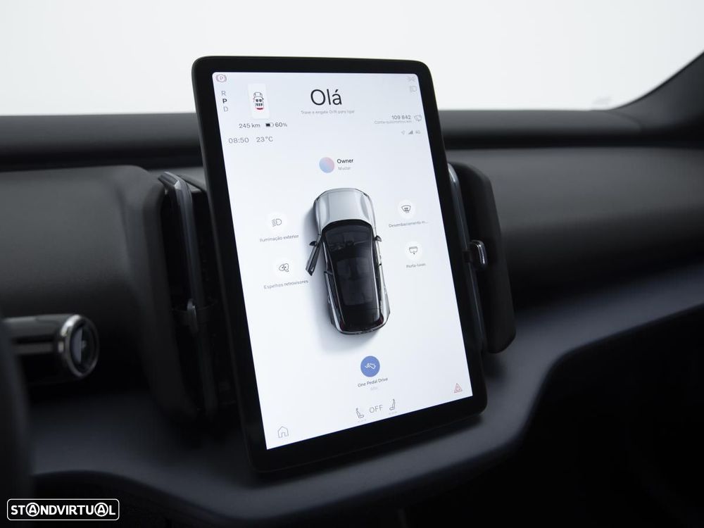 Volvo EX 30 Single Motor Extended Range RWD Core — fotografia 19
